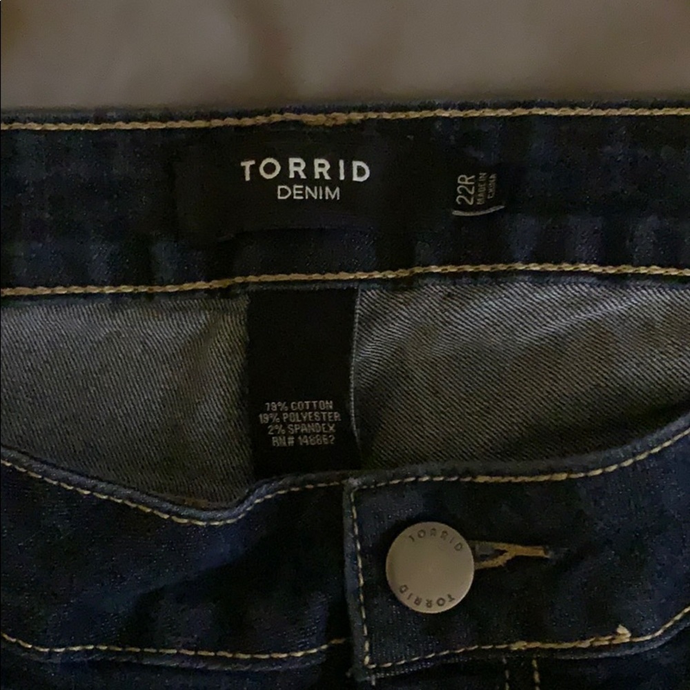 Women’s size 22R skinny jeans.